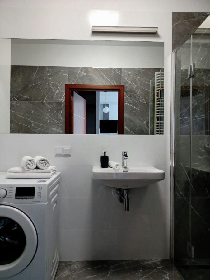 Cozy Apartment In Wilanow วอร์ซอ ภายนอก รูปภาพ